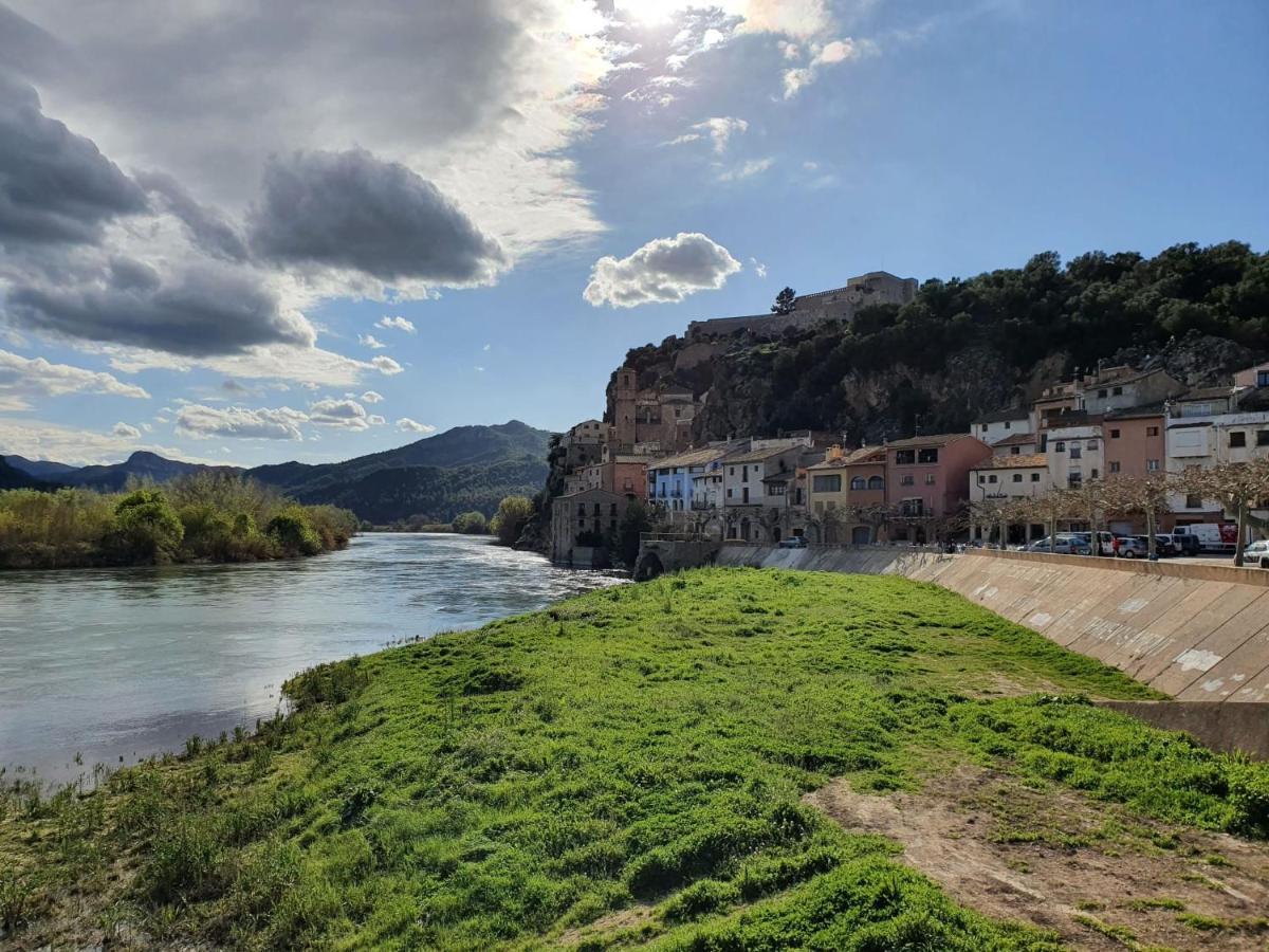 Casa En La Valleta Ginestar Dış mekan fotoğraf
